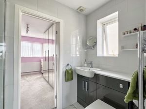 Photo 30- click for photo gallery